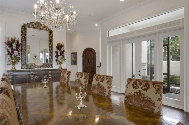 Chandelier, Dining room, Interior, Recessed Lighting, Wood Texture Flooring