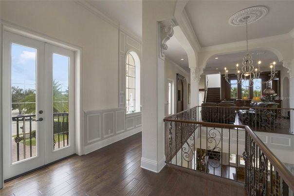 Chandelier, Dining room, Interior, Recessed Lighting, Wood Texture Flooring
