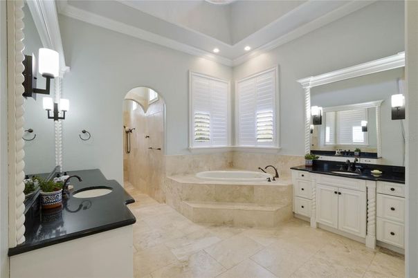 Bathroom, Dual Sink Vanities, Interior, Recessed Lighting
