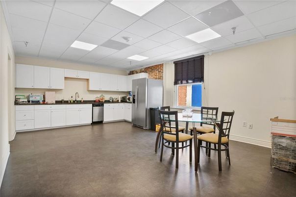 Dining room, Interior, Kitchen, Recessed Lighting