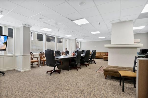 Dining room, Interior, Recessed Lighting