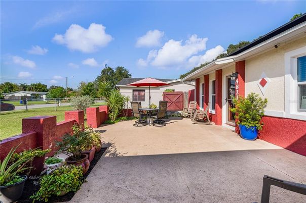 Backyard, Exterior