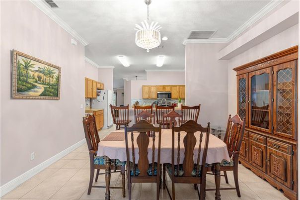 Chandelier, Dining room, Interior, Kitchen, Pendant Lights