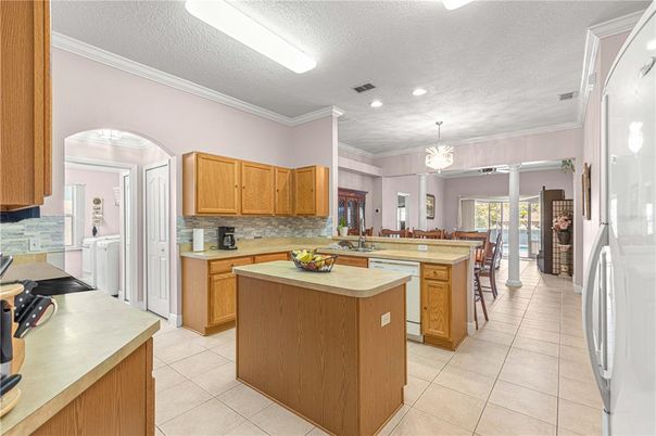 Chandelier, Dining room, Interior, Kitchen, Recessed Lighting