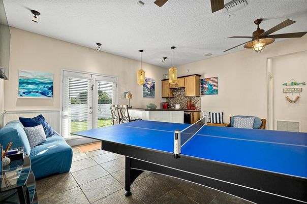 Game Room, Interior, Kitchen, Pendant Lights