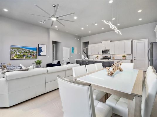 Dining room, Interior, Kitchen, Living room, Pendant Lights, Recessed Lighting, Stainless Steel Appliances