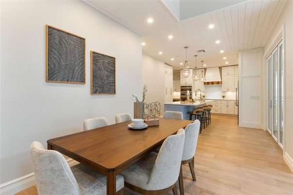 Dining room, Interior, Kitchen, Pendant Lights, Recessed Lighting, Wood Texture Flooring