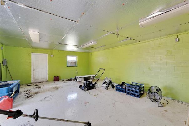 Garage, Interior, Stone Walls