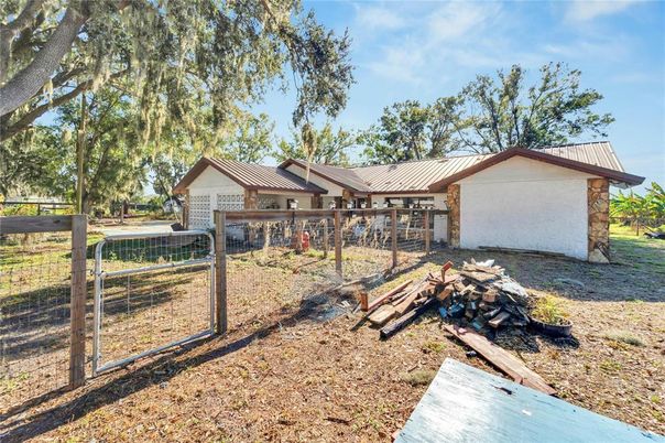 Backyard, Detached Garage, Exterior