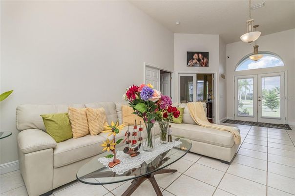 Interior, Living room, Pendant Lights