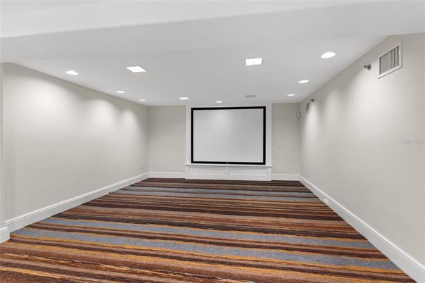 Empty room, Interior, Recessed Lighting, Wood Texture Flooring