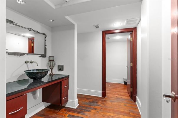Interior, Recessed Lighting, Wood Texture Flooring