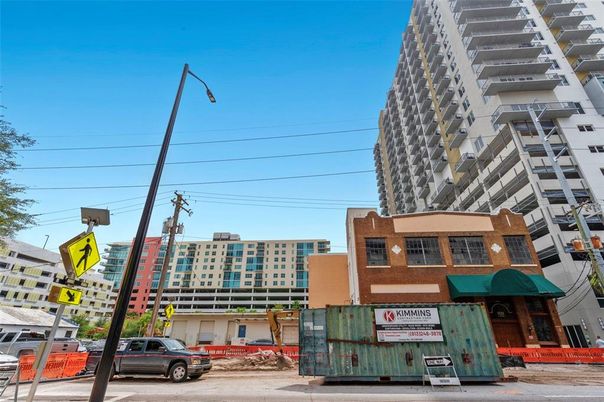 Exterior, Facade, Condo Building