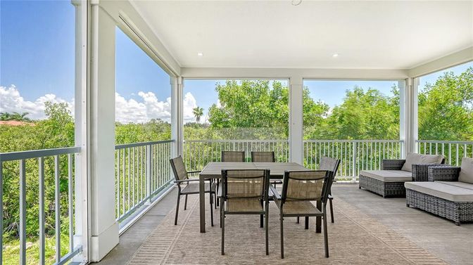 Dining room, Interior, Recessed Lighting, Sun Room