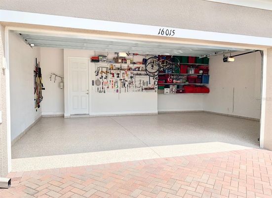 Garage, Interior