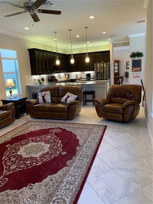 Interior, Kitchen, Living room, Pendant Lights, Recessed Lighting, Stainless Steel Appliances