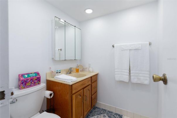 Bathroom, Interior, Recessed Lighting