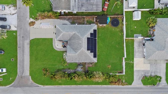 Exterior, Drone