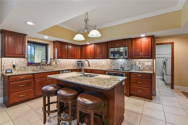 Interior, Kitchen, Pendant Lights, Recessed Lighting, Stainless Steel Appliances