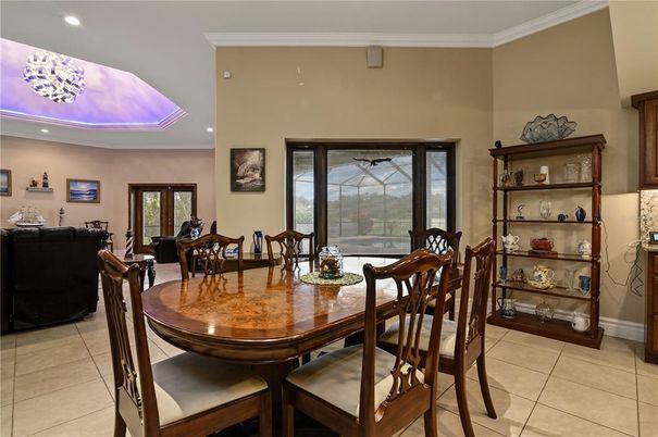 Dining room, Interior, Living room, Pendant Lights, Recessed Lighting