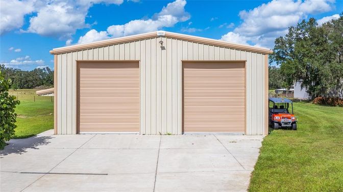 Detached Garage, Exterior
