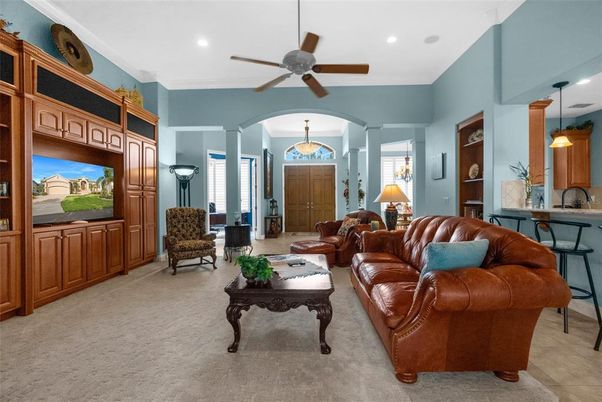 Interior, Living room, Pendant Lights, Recessed Lighting