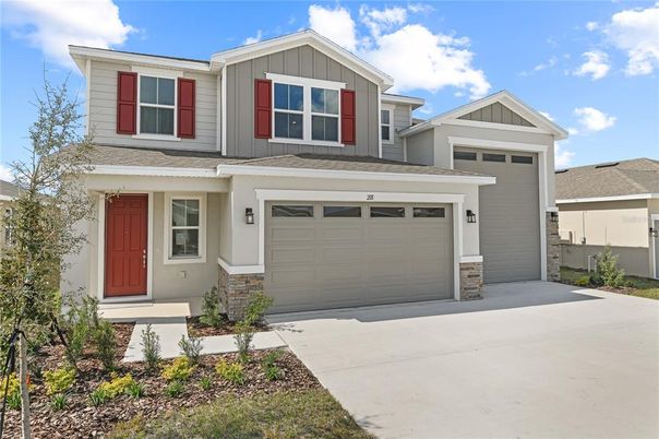 Attached, Exterior, Facade, American Craftsman