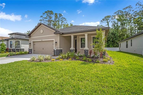 Attached, Exterior, Facade, Ranch