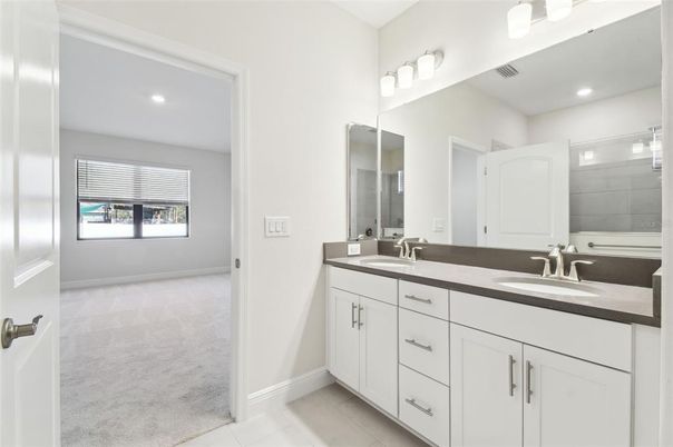Bathroom, Dual Sink Vanities, Interior, Recessed Lighting