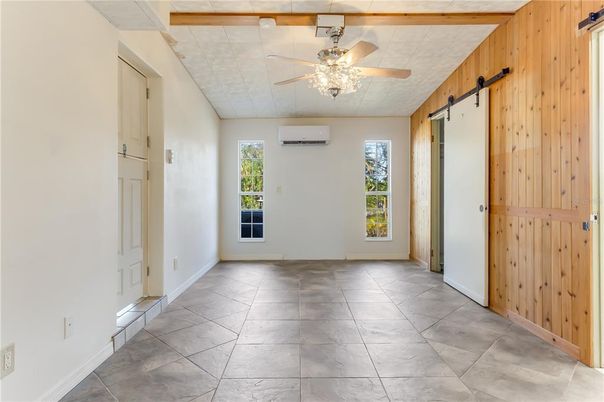 Empty room, Interior, Wooden Walls