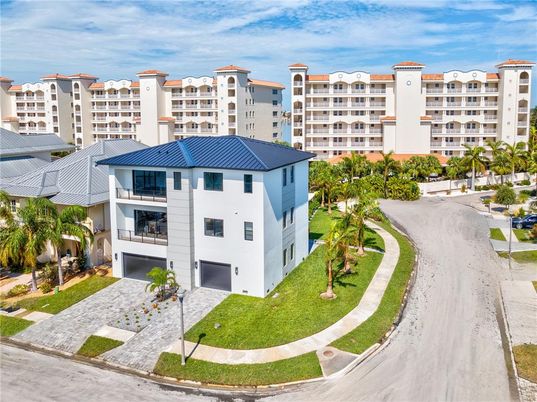 Exterior, Facade, Condo Building