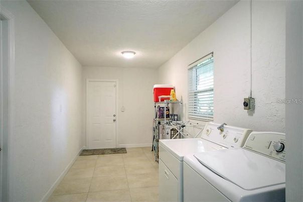Interior, Washer