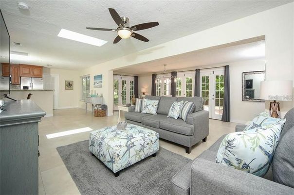 Interior, Kitchen, Living room, Pendant Lights