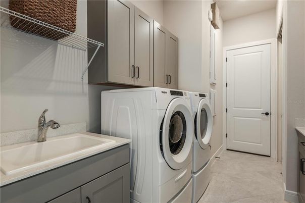 Interior, Washer