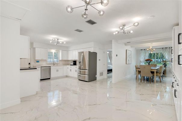 Chandelier, Dining room, Interior, Kitchen, Marble, Stainless Steel Appliances