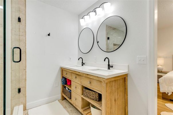 Bathroom, Dual Sink Vanities, Interior