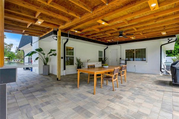Exterior, Wooden Beams