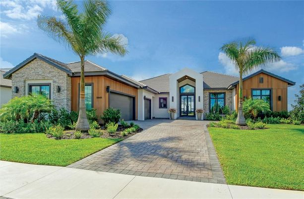 Attached, Backyard, Exterior, Facade, Ranch