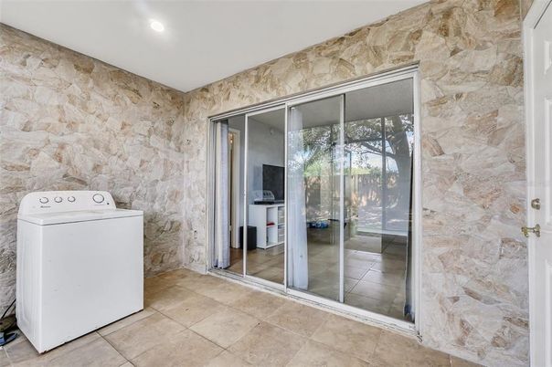 Interior, Recessed Lighting, Stone Walls, Washer