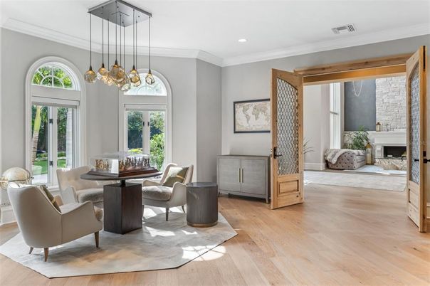 Dining room, Fireplace, Interior, Pendant Lights, Recessed Lighting, Wood Texture Flooring