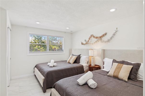 Bedroom, Interior, Marble, Recessed Lighting