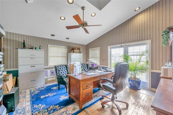 Home Office, Interior, Recessed Lighting, Wood Texture Flooring