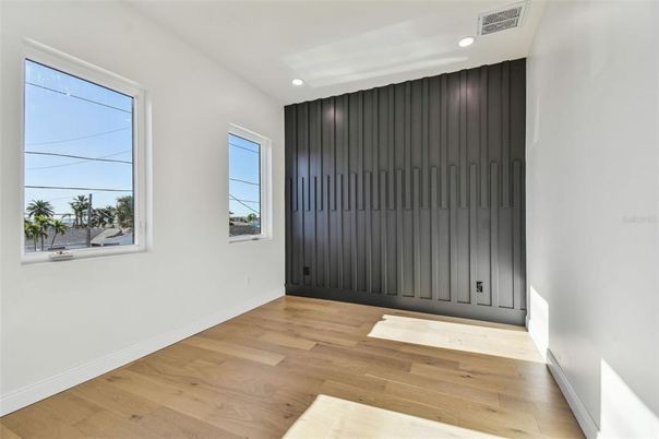 Empty room, Interior, Recessed Lighting, Wood Texture Flooring
