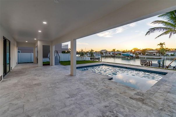 Exterior, Pool, Water