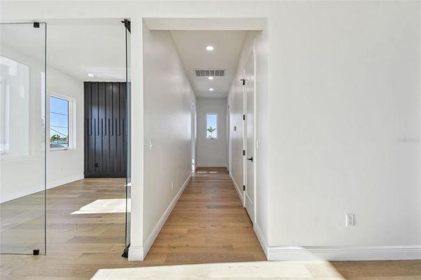 Interior, Recessed Lighting, Wood Texture Flooring