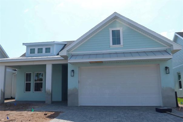 Attached, Exterior, Facade, American Craftsman