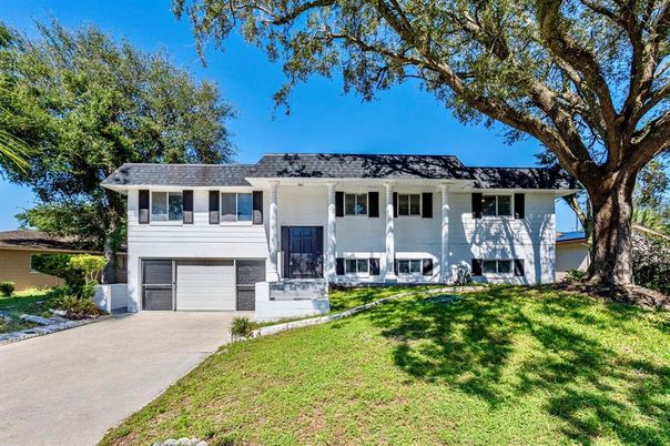 Attached, Exterior, Facade, Raised Ranch
