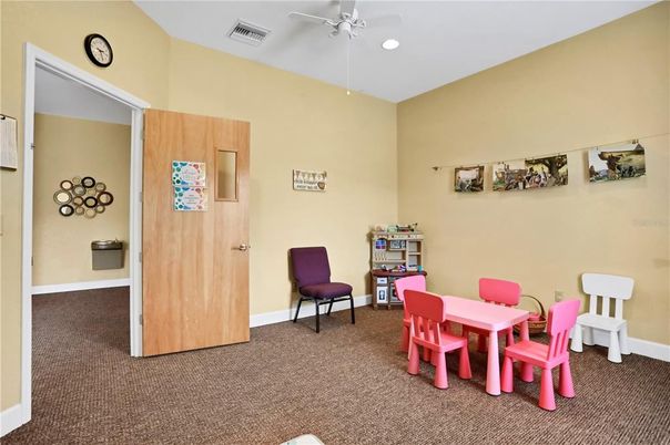 Dining room, Interior, Recessed Lighting