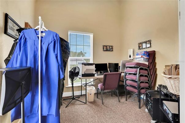 Home Office, Interior