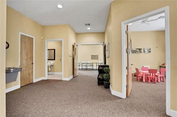 Bathroom, Dining room, Interior, Recessed Lighting